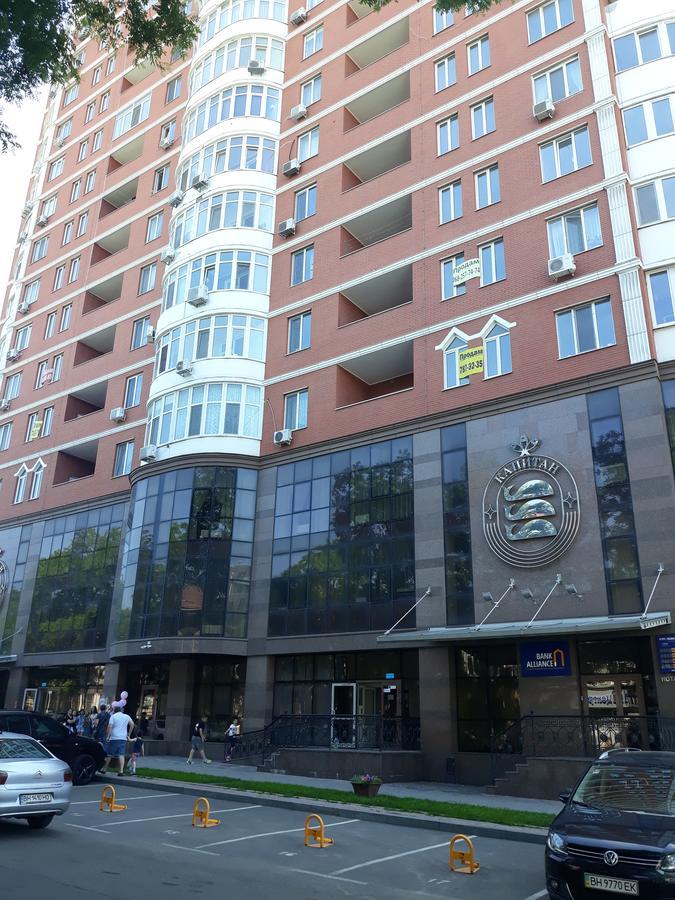 Капитан Oděsa Exteriér fotografie